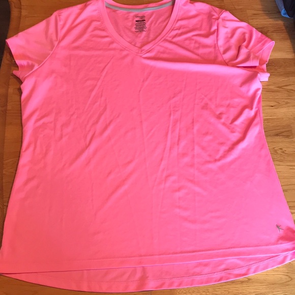 workout top - Picture 1 of 3